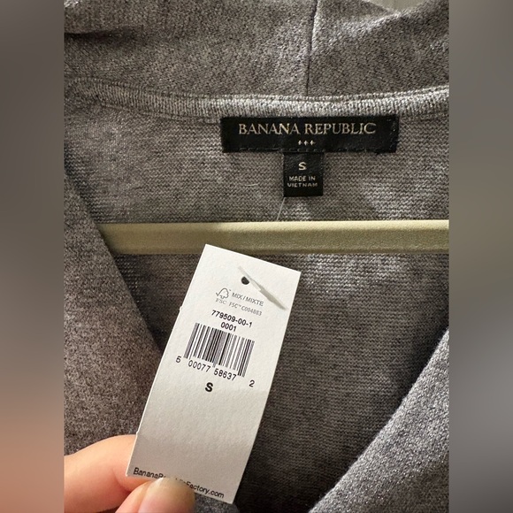 Banana republic wrap blouse silver NWT - Picture 2 of 6